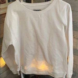 White Hanes pullover barely worn